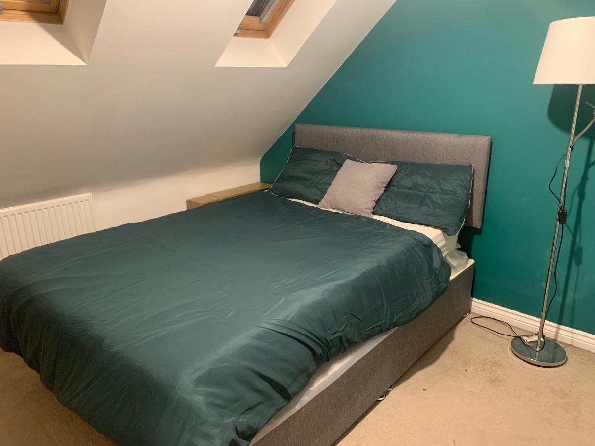Comfy Double Bedroom In Greater Манчестер Экстерьер фото